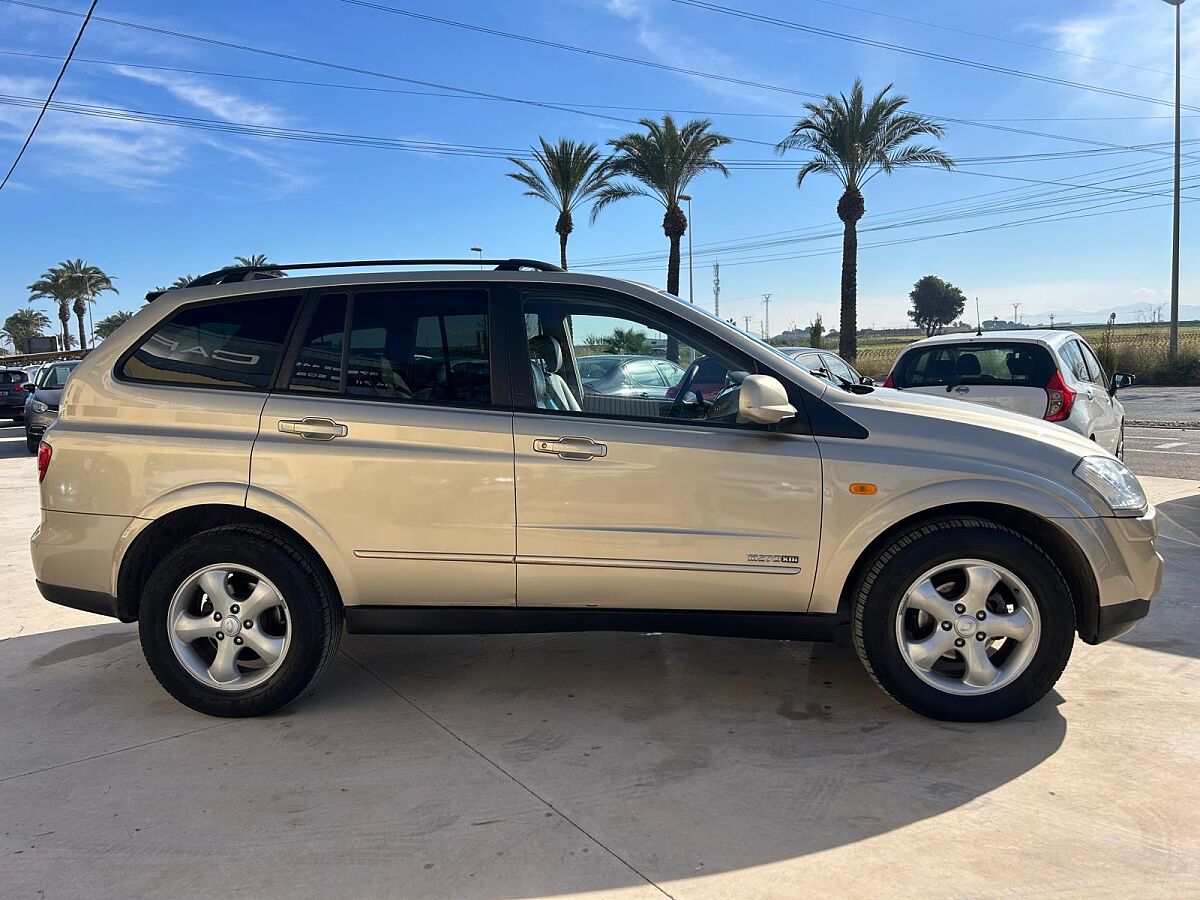 SSANGYONG KYRON 2.7 XDI AUTO 4X4 SPANISH LHD IN SPAIN 125000 MILES SUPERB 2007